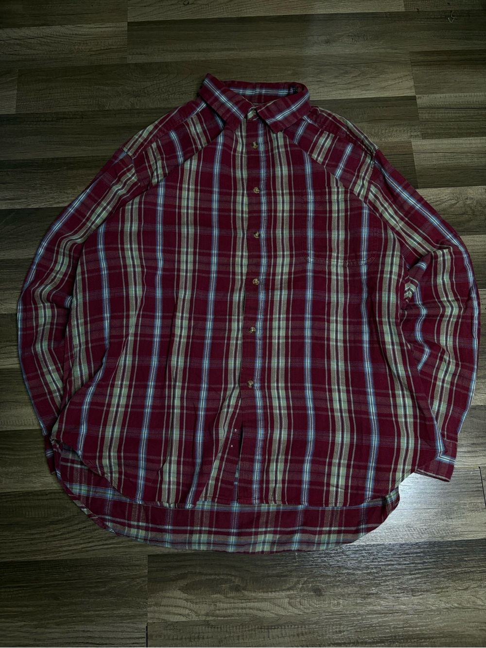 Great Northwest Clothing Men’s XL Red Plaid Long Sleeve Button Down Shirt